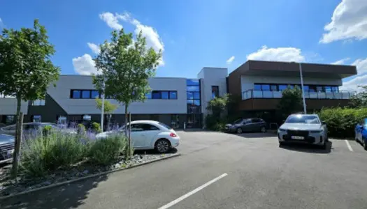 Bureaux 238 m² 