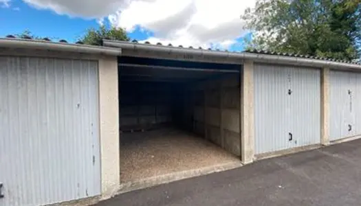 Garage box à louer Évreux