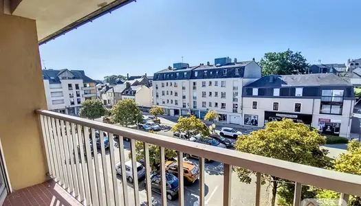 Superbe Appartement Lumineux de 105 m² au Coeur de Mayenne 