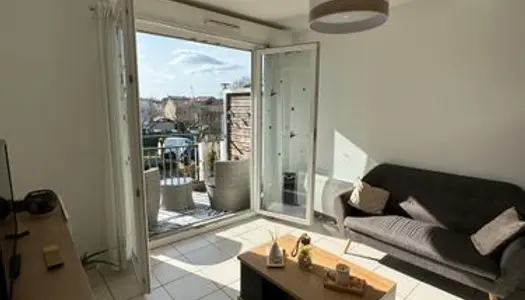 Bel appartement meublé, 2 pièces, 34.80 m² situé à Lesparre Médoc - 33340 - Gironde 