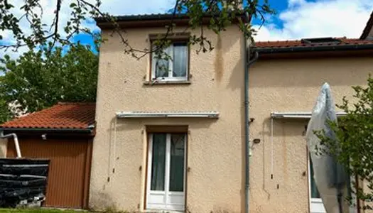 Joli pavillon avec jardin et garages 