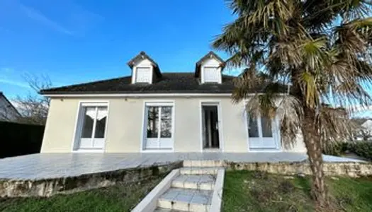 Maison Location Arnage 6p 95m² 1100€