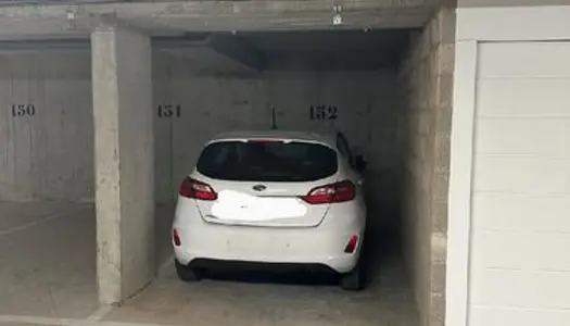 Place de parking en sous sol