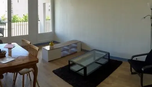 Appart T2 meublé 70 m² + garage / 730 (eau + électricité inclus)