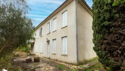 Maison 8 pièces 298 m²