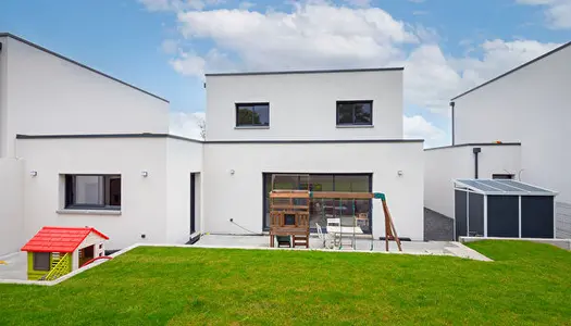 Maison de 2023 de 4 chambres a Trelaze avec garage et jardin 