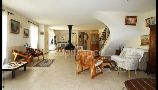 Dpt Gard (30), à vendre SAINT LAURENT DES ARBRES maison 191m²- terrain 1799m²