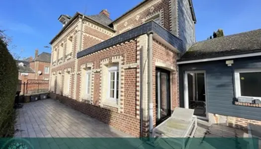 Maison de Maître du XXe siècle, de 176,87 m² habitables, bâtie s 