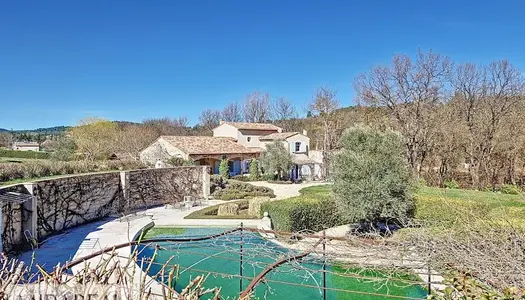 Villa 6 pièces 203 m²