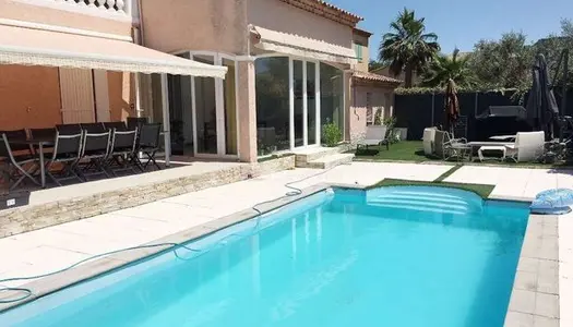 Maison 6 pièces 168 m²