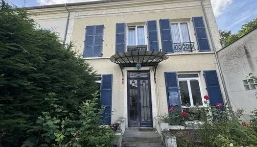 Maison 9 pièces 228 m² 