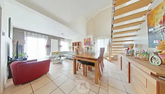 Maison 7 pièces 194 m²