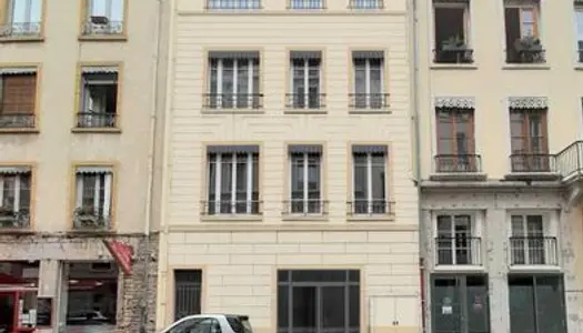 Local commercial 154 m² 