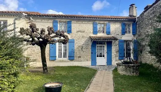 Charmante maison à rafraîchir, gros potentiel, pro