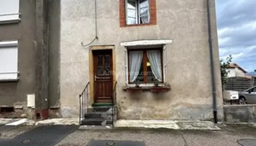 MAISON DE VILLAGE VENDUE LOUÉE