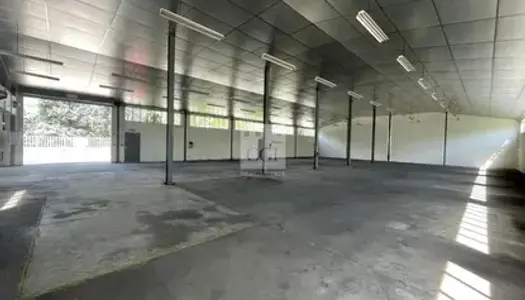 SEYSSINET - A LOUER - LOCAL D'ACTIVITES - 660 m²