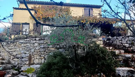 Charmante Maison Mitoyenne de 130m2 avec Jardin de Garrigue