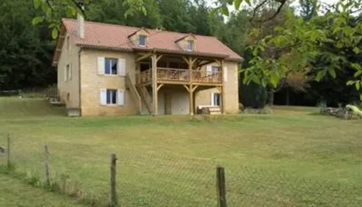 Belle maison périgourdine TBE secteur calme proche Sarlat