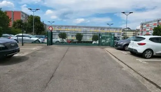 Sous-location place de parking, Genève