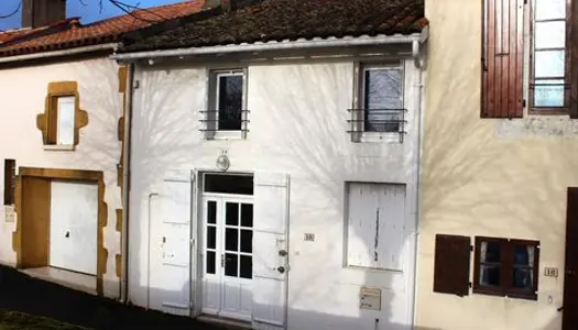 Maison en pierre.