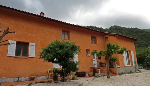 Dpt Pyrénées Orientales (66), à vendre CASTEIL maison P9 de 187 m² - Terrain de 1 070,00 m² 