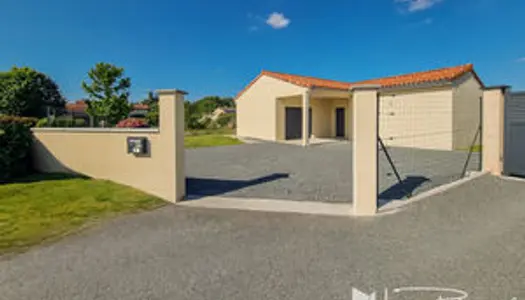 Maison neuve RT2012 de plain-pied à 8 min de Gaillac, 4 chambres, terrain 669 m² 