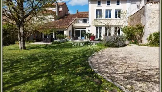 Maison 10 pièces 302 m²