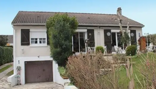 Maison de plain-pied 5 pces 93 m² - terrain 611 m²