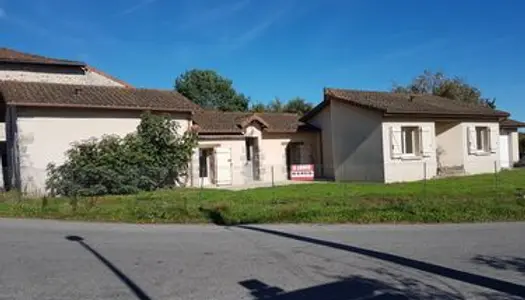 Maison à louer à Bonnac la côte