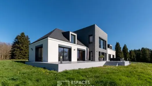 Maison contemporaine dans un écrin de verdure