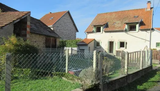 Maison 4 chambres bureau grange cave sur 664 m² de parcelle. 