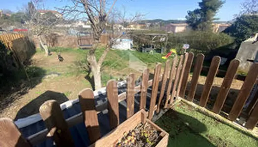 Gardanne - Maison T4 de 86 m2 (69 carrez) avec jardin et stationnement privatif 