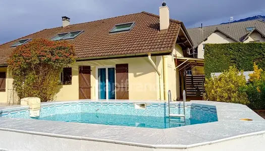 Dpt Savoie (73), à vendre maison de ville, individuelle P6, Terrain clos de 1000m2, Piscine 