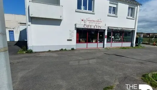Local commercial 160 m²