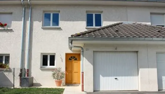 Maison de 3 chambres à Ornex (500m de Ferney)🏡 