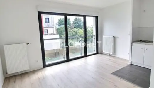 Studio 1 pièce 24 m² 