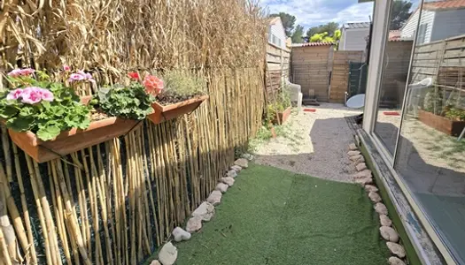 Terrain de Loisir avec Mobil-Home en Face de la Plage de Sainte Croix - Bord de Mer 