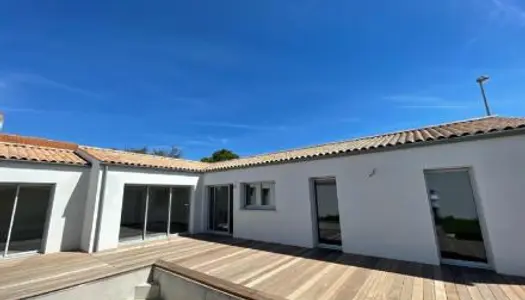 Villa 5 pièces 144 m² 