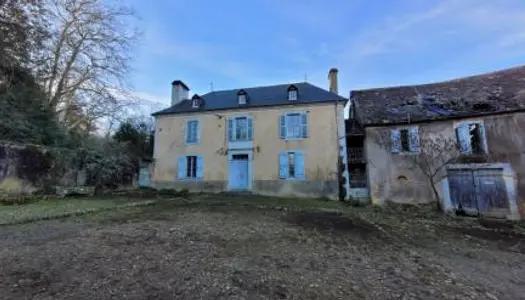 Maison 8 pièces 270 m²