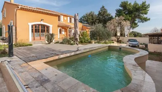 Villa 4 pièces 146 m²