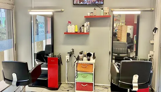 Vente Commerce coiffure à Saint Denis 45 000 €