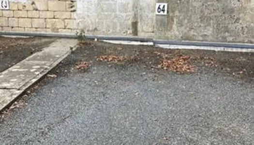 Parking - Garage Location Saintes   60€