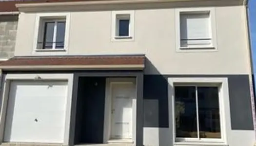 Terrain de 409 m² + maison 