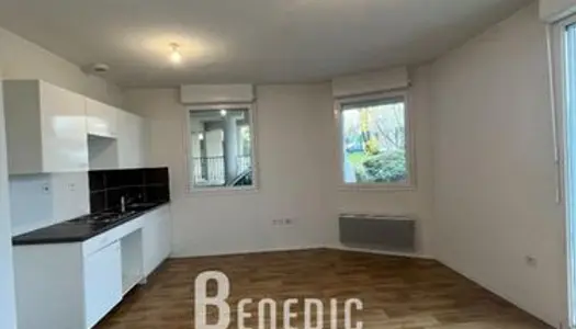 Studio 1 pièce 33 m²