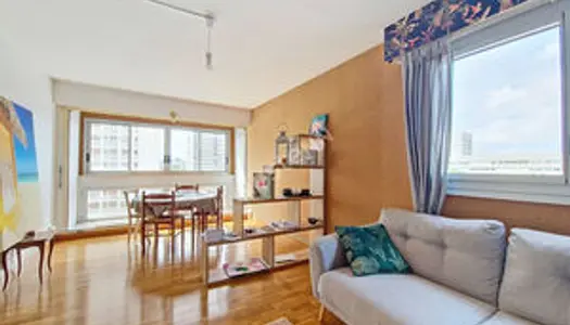 A vendre bel appartement à Poitiers d'une superficie de 90m² avec 3 chambres à proximité des 