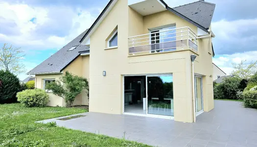 Maison 8 pièces 227 m² 