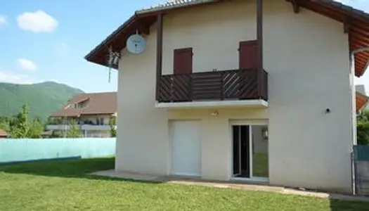 Maison Location Grésy-sur-Aix 5p 93m² 1345€