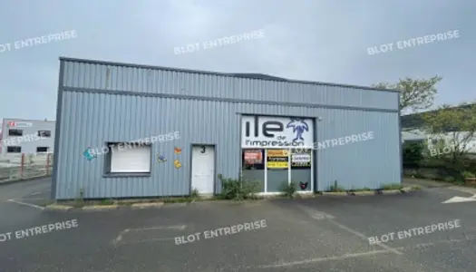 Local commercial 389 m²