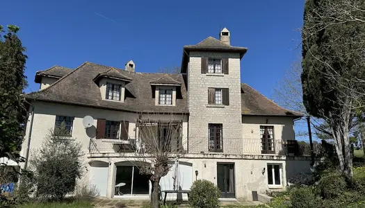 Maison 9 pièces 319 m²