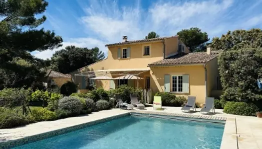 Jolie maison à louer en Provence , 6/8 personnes , idéale pour une famille avec enfants 